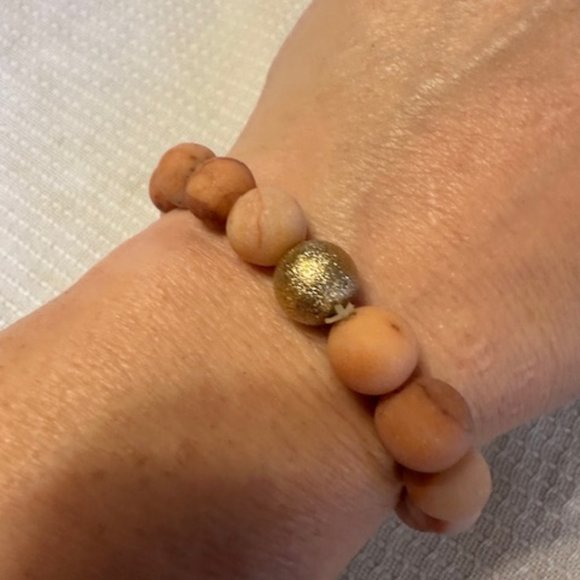 Pink Chunky Bead Bracelet - Picture 3 of 4